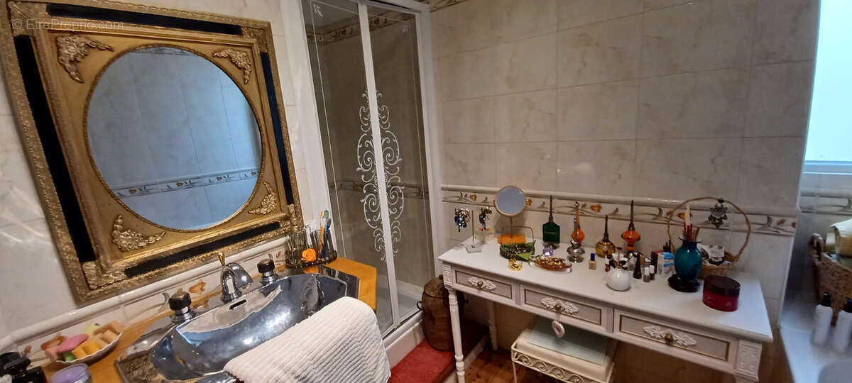 Maison à LE RELECQ-KERHUON