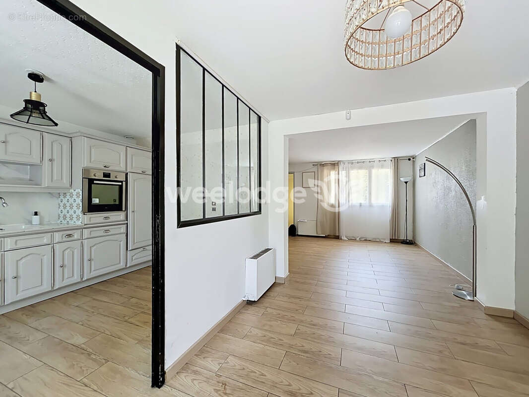 Maison 87 m² à Eragny  - photo 2