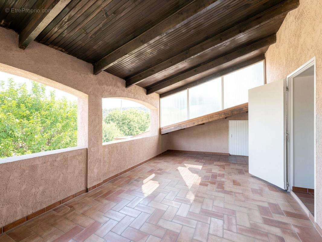 Maison à BOUC-BEL-AIR