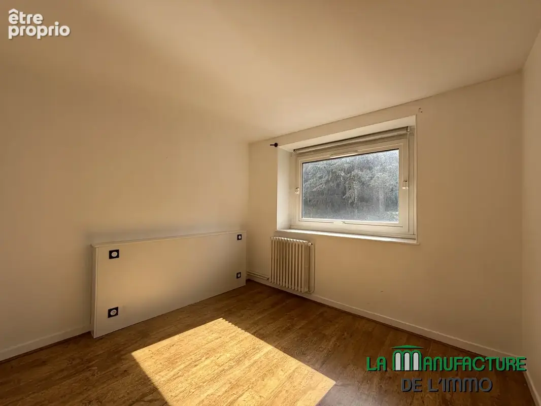Saint etienne bergson bel air - appartement t4 avec 3 chambres balcon et parking collectif - photo 12