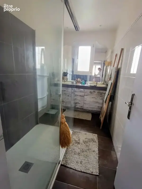 Vends maison rénovée de 90m2, 3 chambres, garage, piscine, R+1 à Maureilhan - photo 8