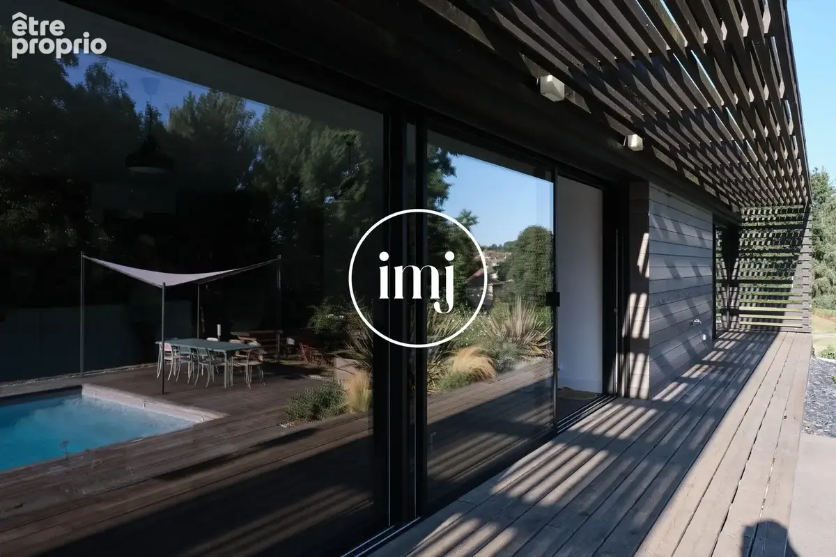 Maison 176 m² à Saint-Yrieix-La-Perche  - photo 4