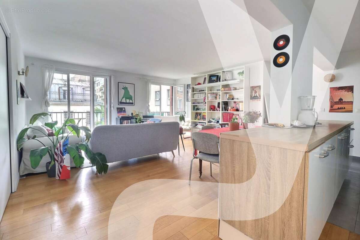 Appartement à PARIS-20E