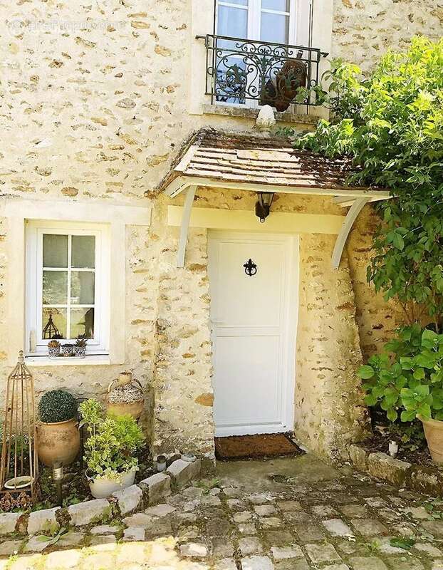 Maison à ORPHIN