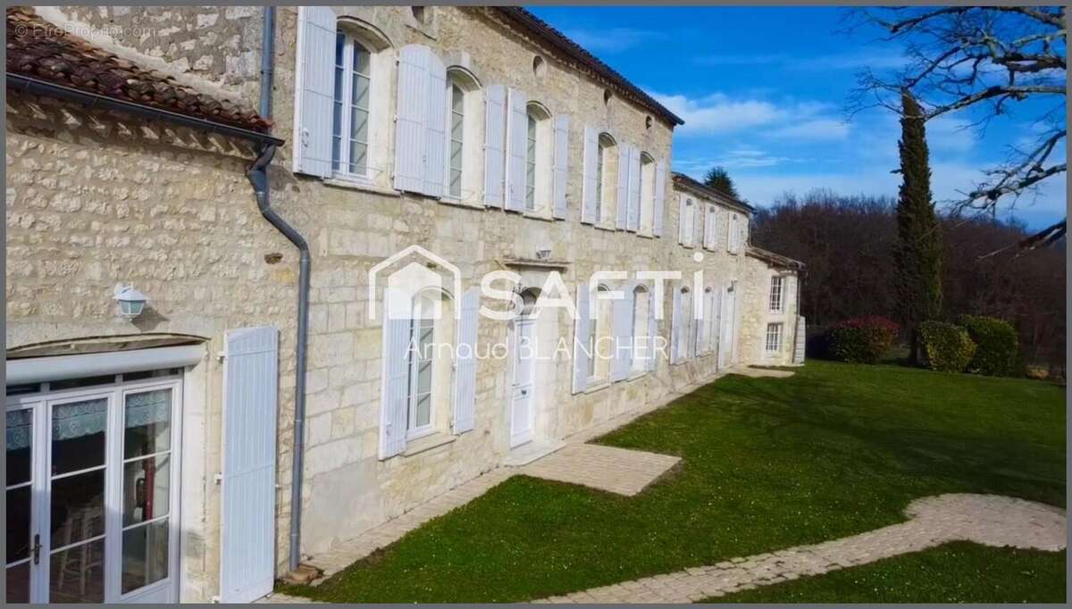 Photo 2 - Maison à ANGOULEME