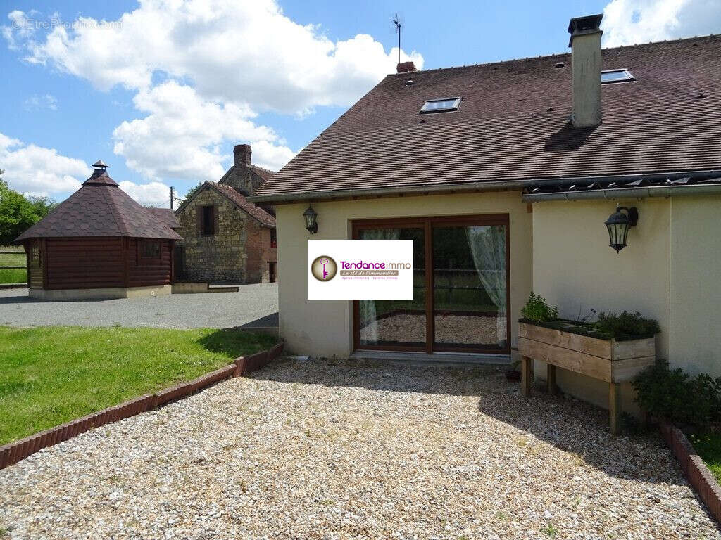 Maison à LE MELE-SUR-SARTHE