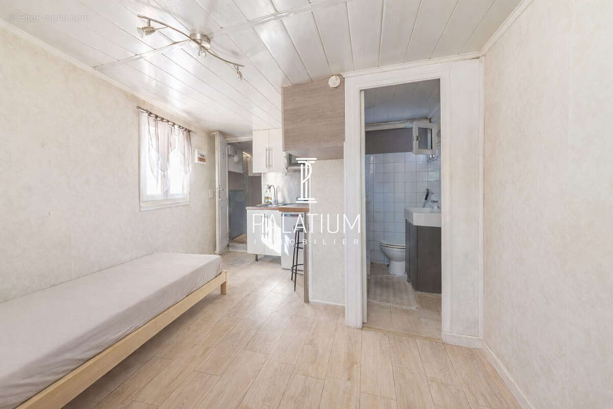 Appartement à GREOUX-LES-BAINS