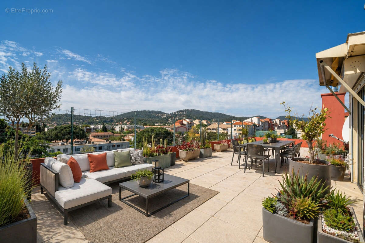 Appartement à HYERES