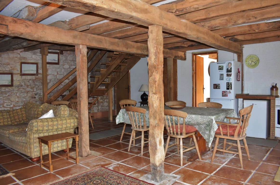 Maison à GOURDON