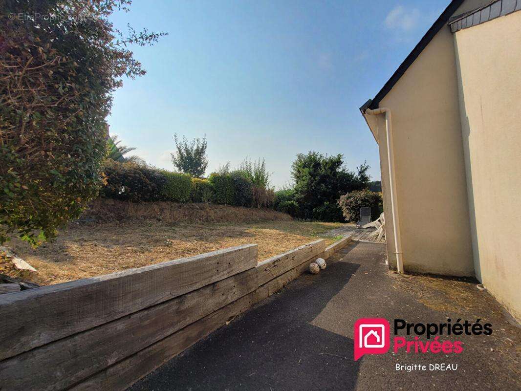 29000 QUIMPER KERVOUYEC - Maison avec garage 4 chambres 90 m2 environ - photo 15
