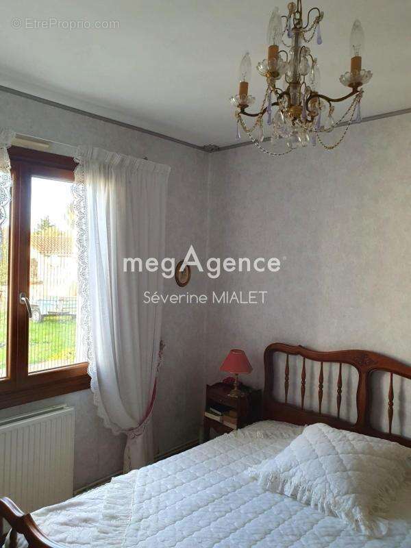 Maison à CHERVES-RICHEMONT