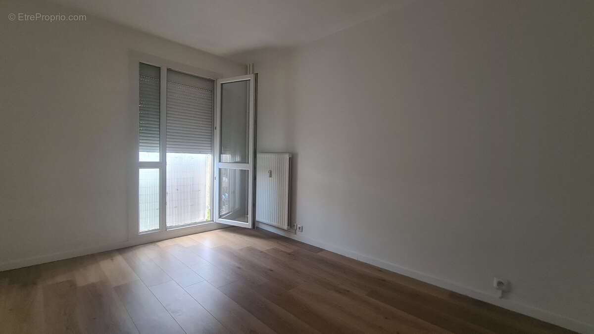 Appartement à THIAIS