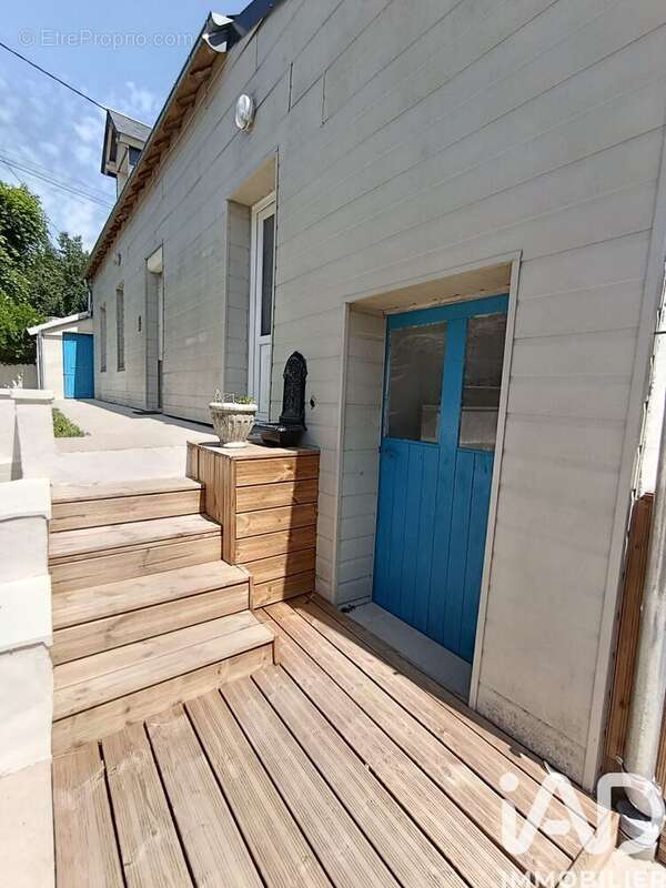 Maison 105 m² à Coulommiers-La-Tour  - photo 2