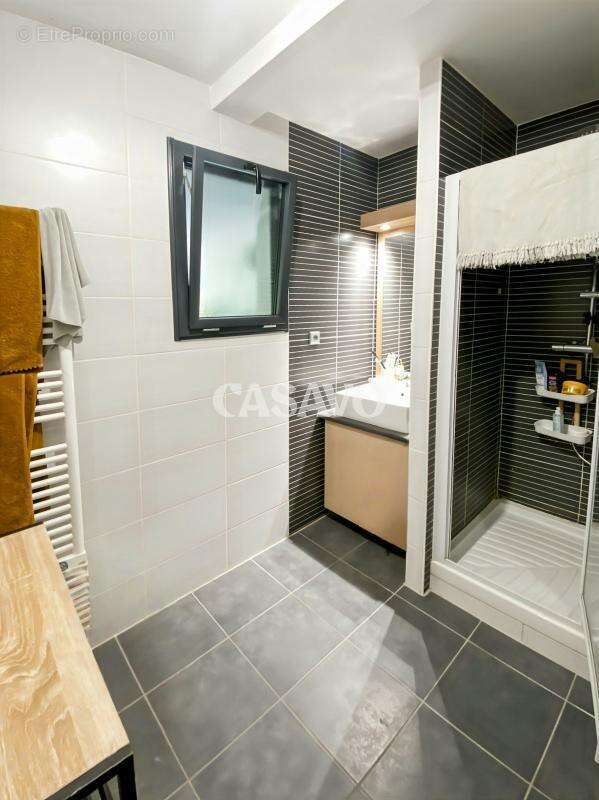 Vente Appartement 2 pièces de 44m² - 33270 Floirac - photo 10