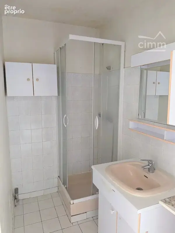 T3 de 57 m² - Beau potentiel de rénovation ou d'investissement locatif - photo 6