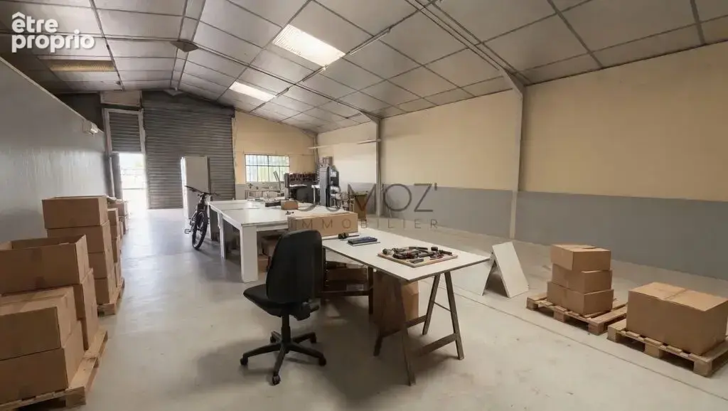 Valence Briffaut Atelier professionnel avec habitation sur site - photo 3