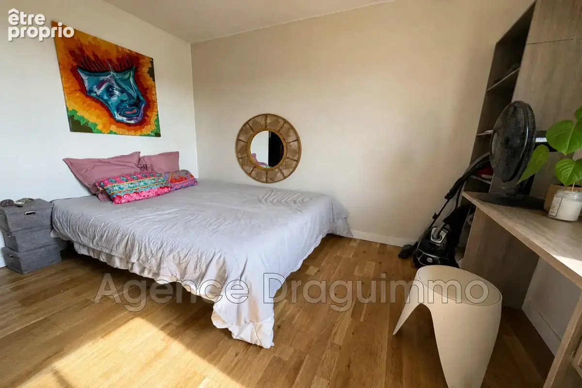 Appartement 65 m² à Draguignan  - photo 7