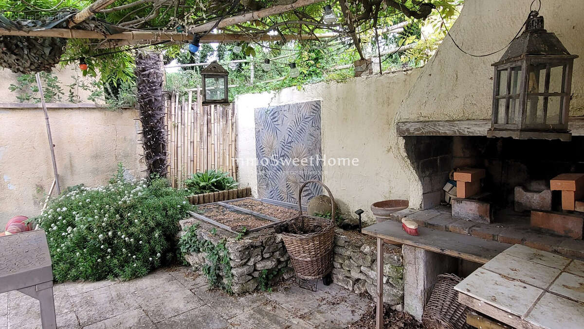 Maison à MIRABEL-AUX-BARONNIES