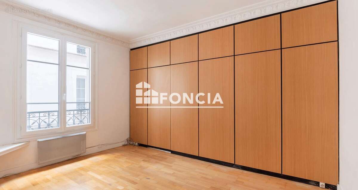 Appartement à PARIS-9E