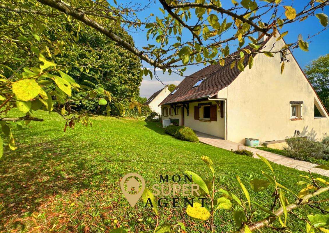 Maison à LE MEE-SUR-SEINE