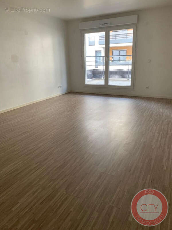 Appartement à SAINT-OUEN-L'AUMONE