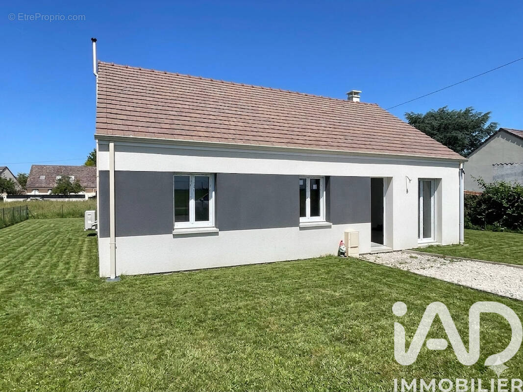 Photo 1 - Maison à AUBEPIERRE-OZOUER-LE-REPOS