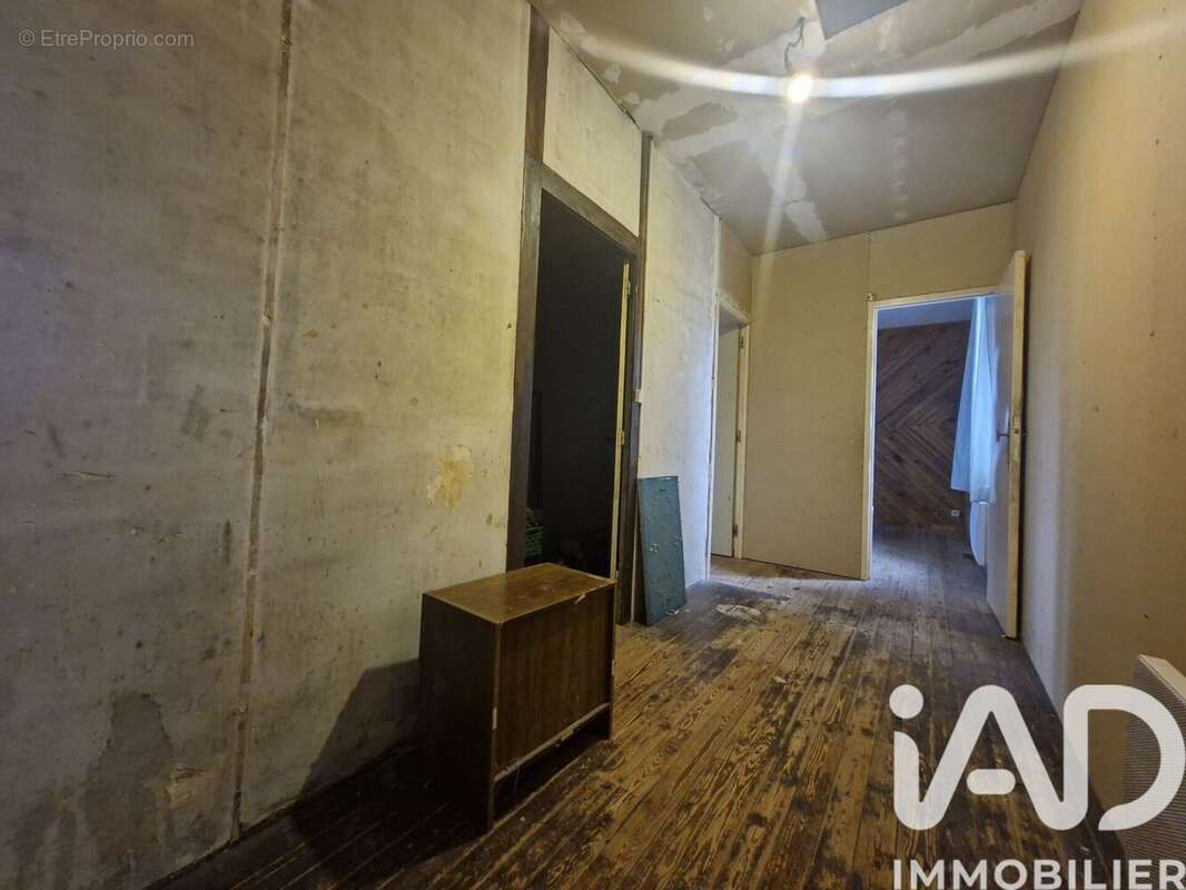 Maison 138 m² à Saint-Martin-De-Macon  - photo 8