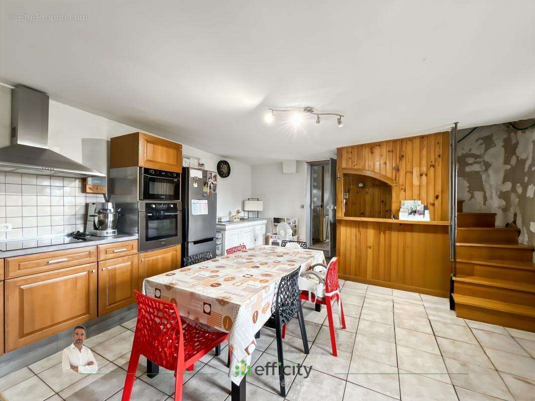 Maison 7 pièces 160 m² à vendre à La Sauvetat (63730) - photo 5