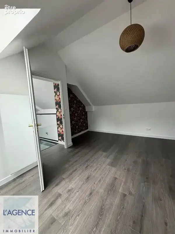 Quartier Cernay , maison avec garage. - photo 5