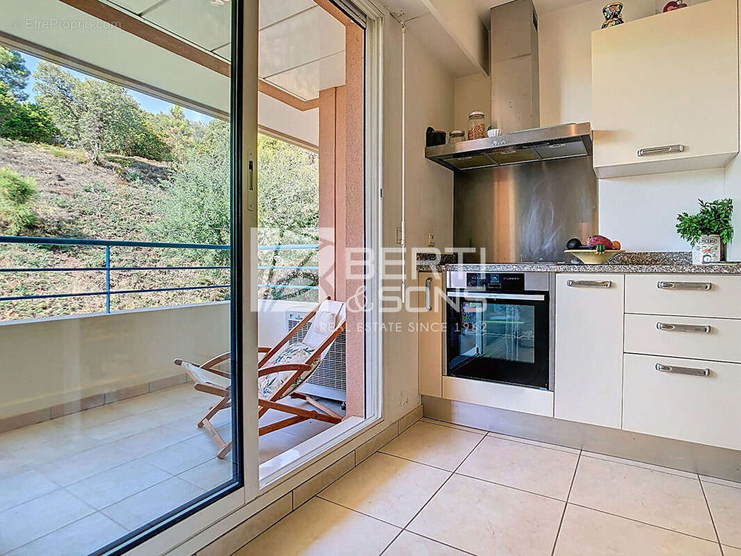 Appartement à MANDELIEU-LA-NAPOULE