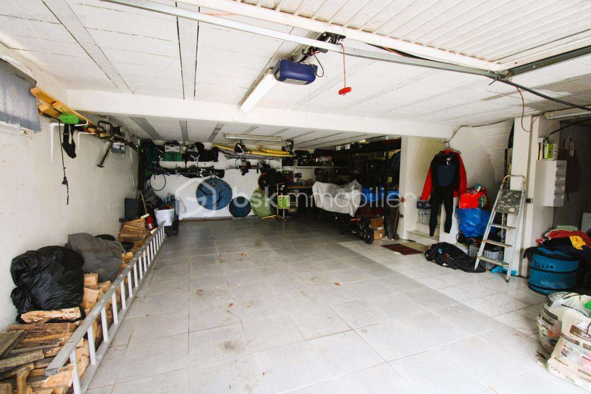 KINGERSHEIM – Maison récente avec piscine et sous-sol complet - photo 12