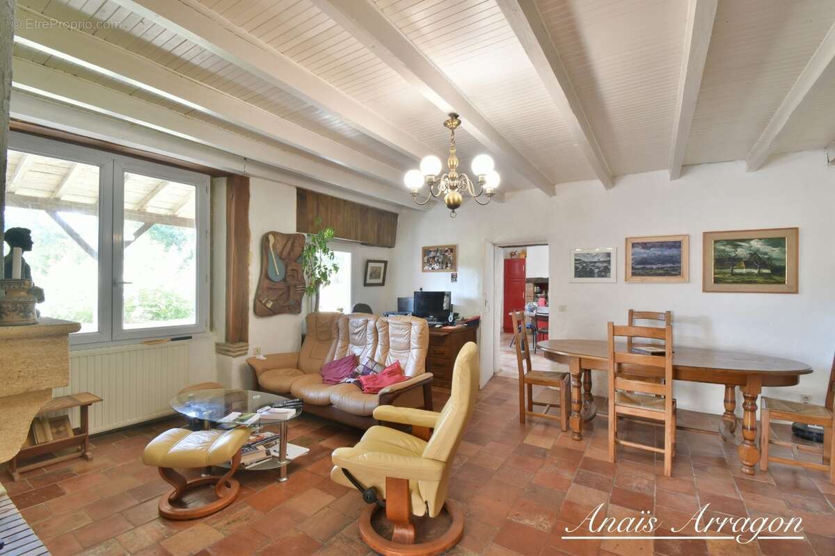 Propriete à vendre 4 pièces CASTELMORON SUR LOT (47) - photo 8