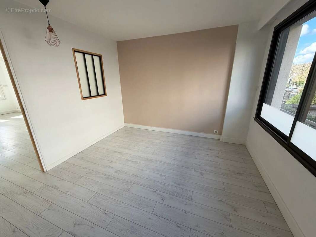 Appartement à LE RAINCY