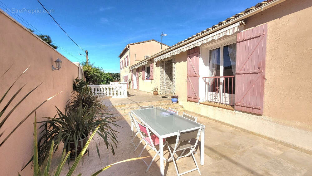 Maison à SAINTE-VALIERE