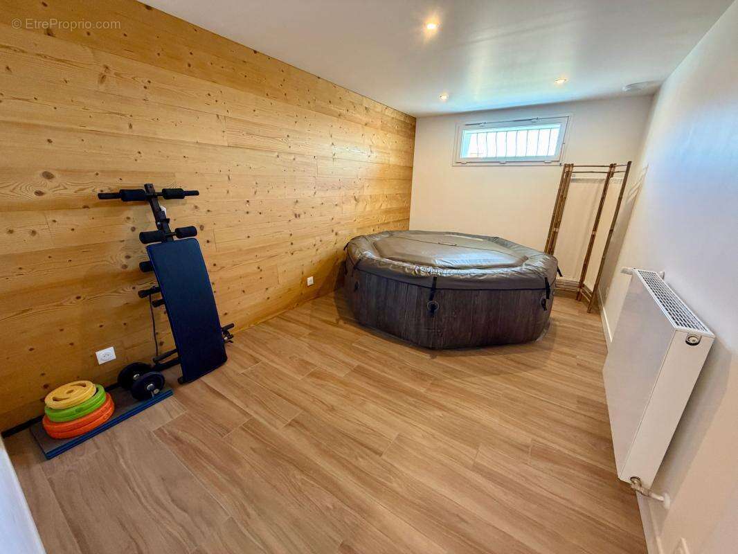 Maison à BEAUCROISSANT