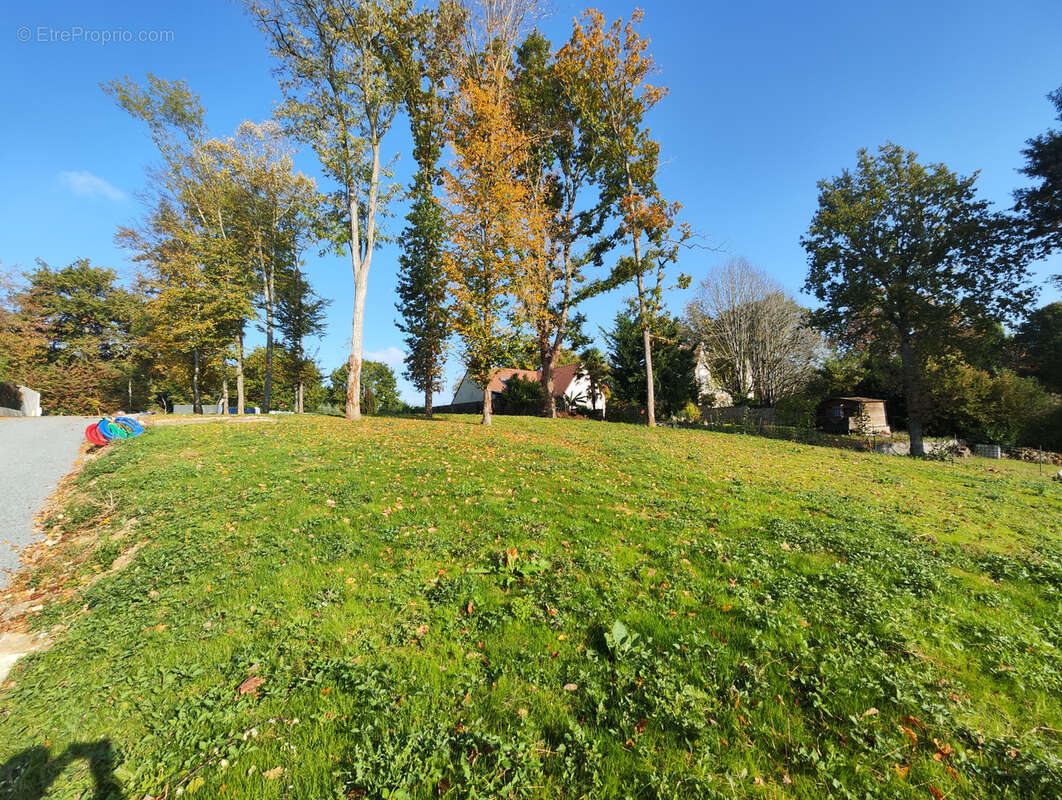 Terrain à BOISSETTES