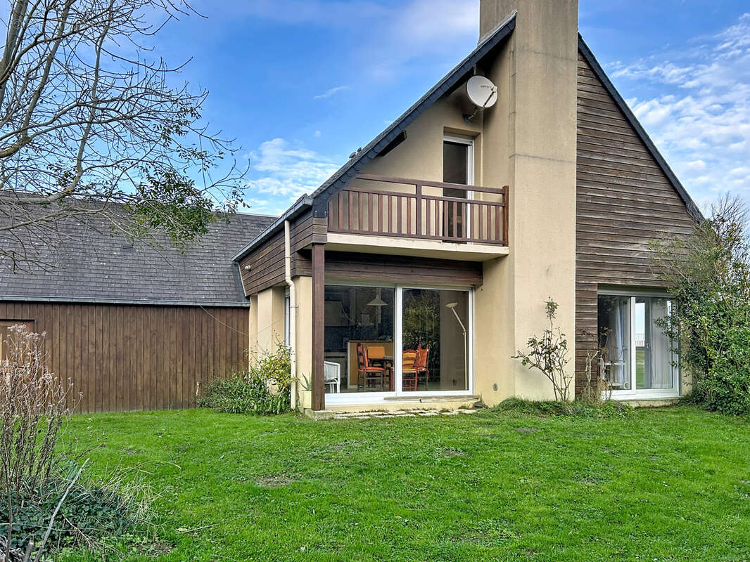 Maison à VIERVILLE-SUR-MER