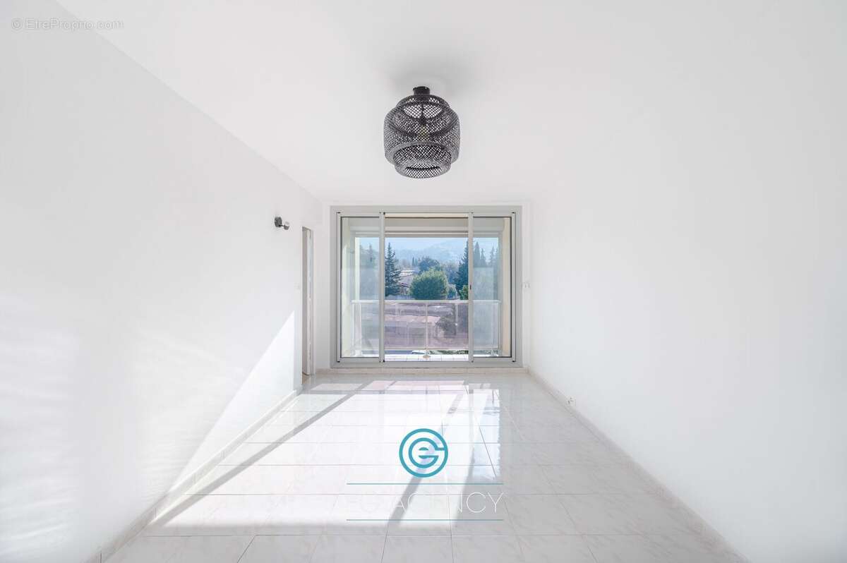 Appartement à MARSEILLE-10E