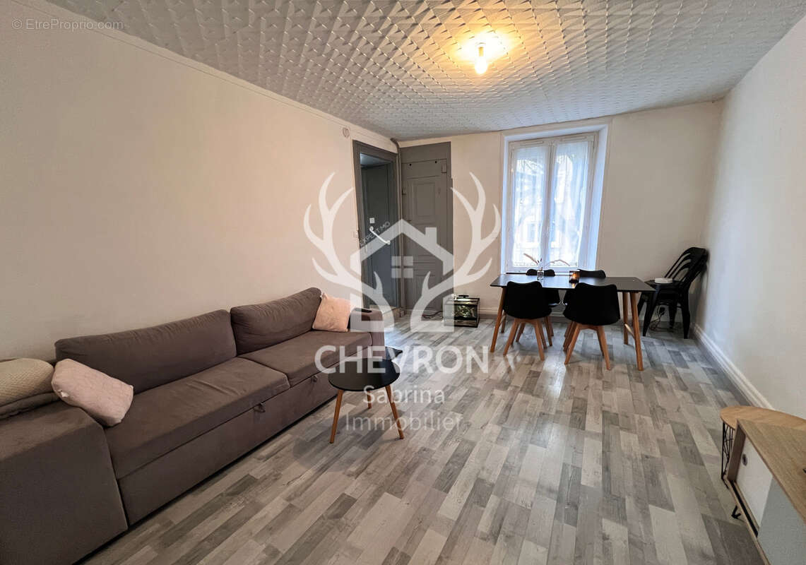 Appartement à CHARLEVILLE-MEZIERES