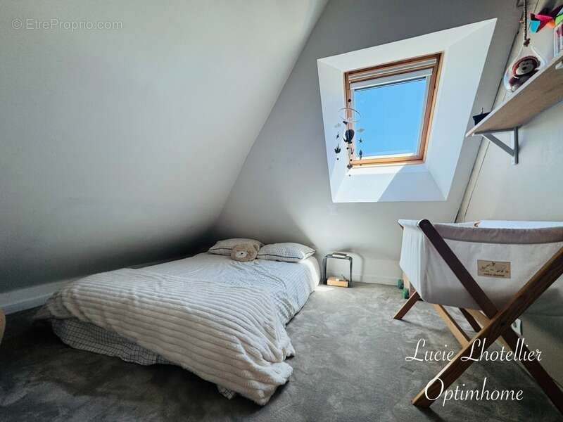 Maison familiale 157 m² – Dinard – Studio indépendant – 4 chambres – Garage – Jardin paysager - photo 11