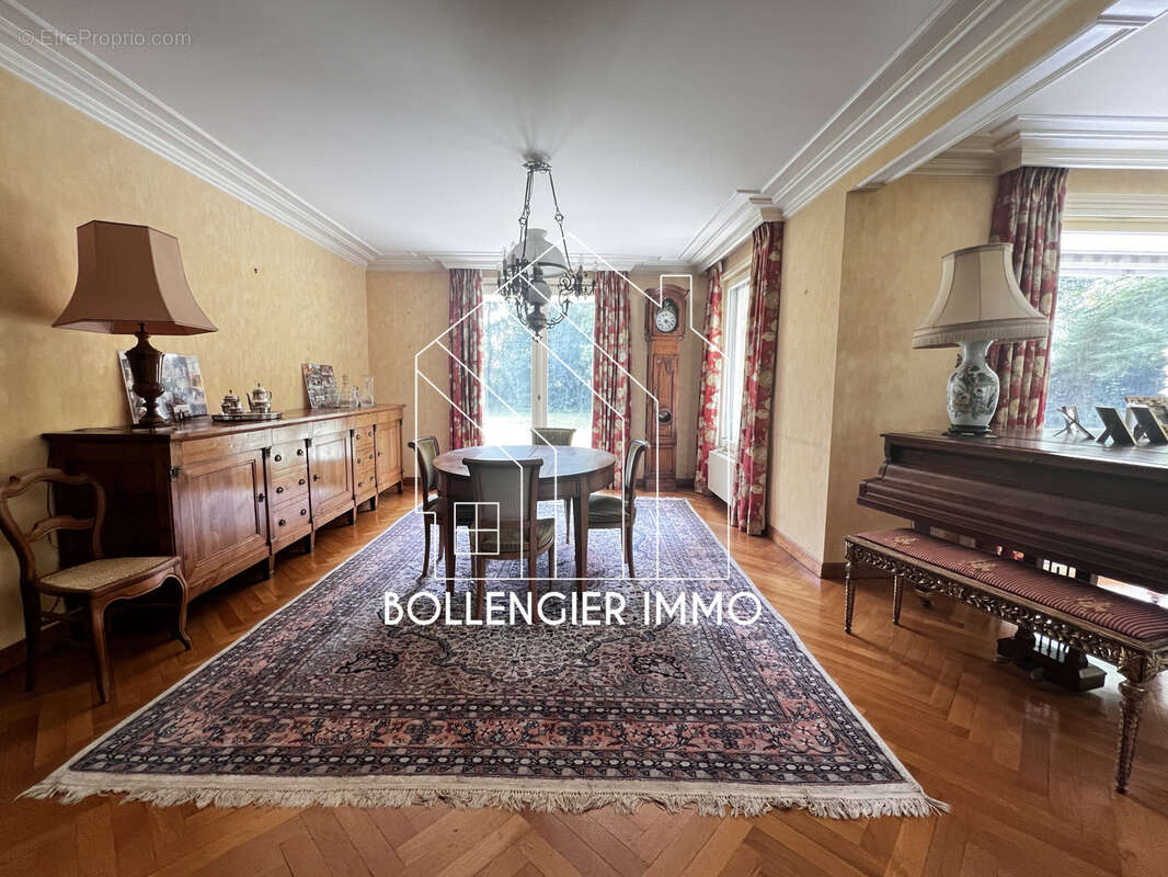 Maison à SAINT-FLORIS