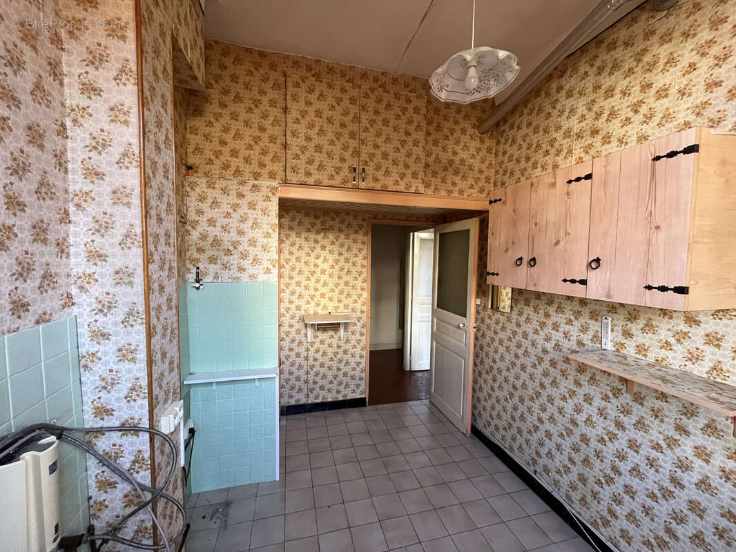 Appartement à MARSEILLE-6E