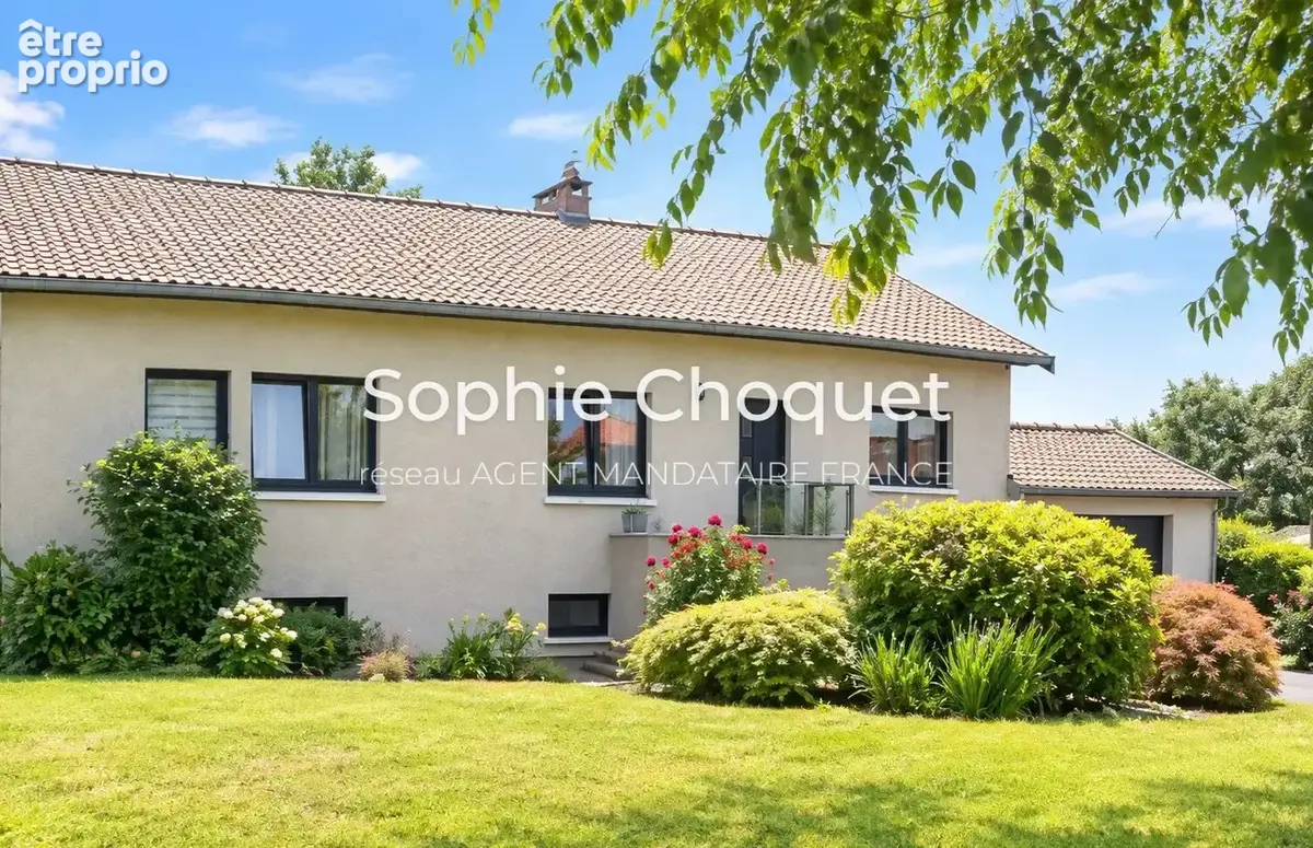 Photo Maison à Sebourg au prix de 425 000€