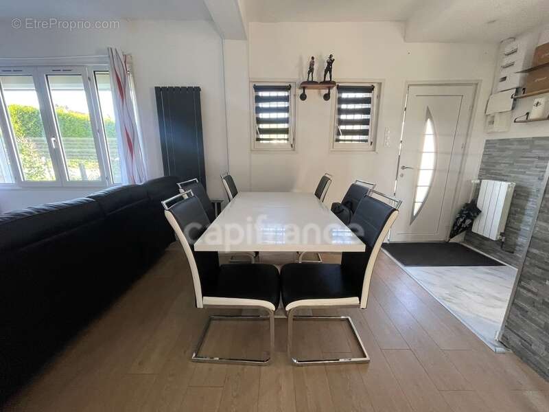 Maison à TERGNIER