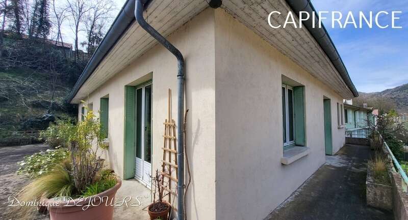 Maison à SAINT-SAUVEUR-DE-MONTAGUT