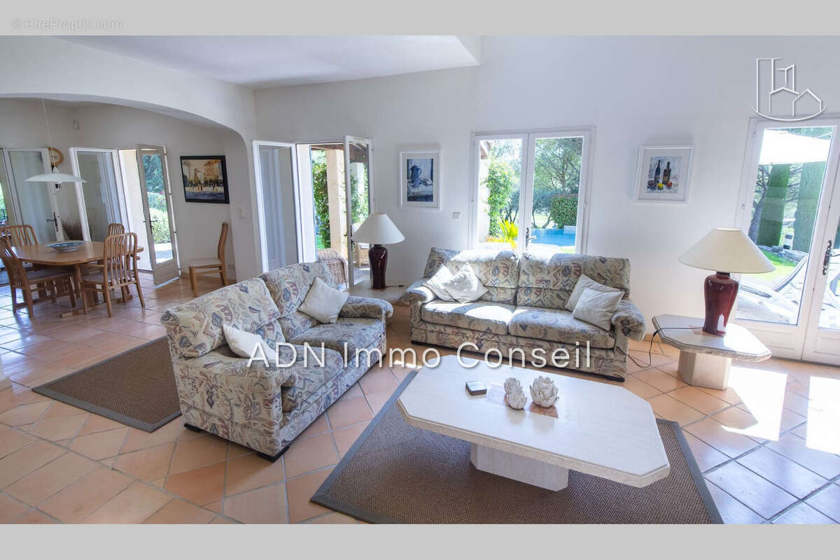 Maison 193 m² à Mallemort  - photo 5