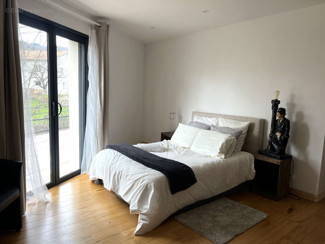 Maison à SAINT-GERMAIN-LAPRADE