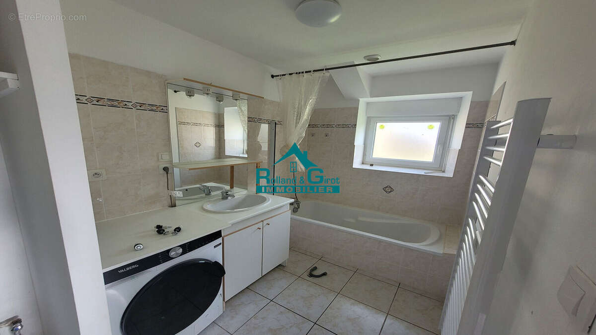 Maison 2 pièces à vendre à Saint Aubin d'Aubigné - Réf 5495FM - photo 2