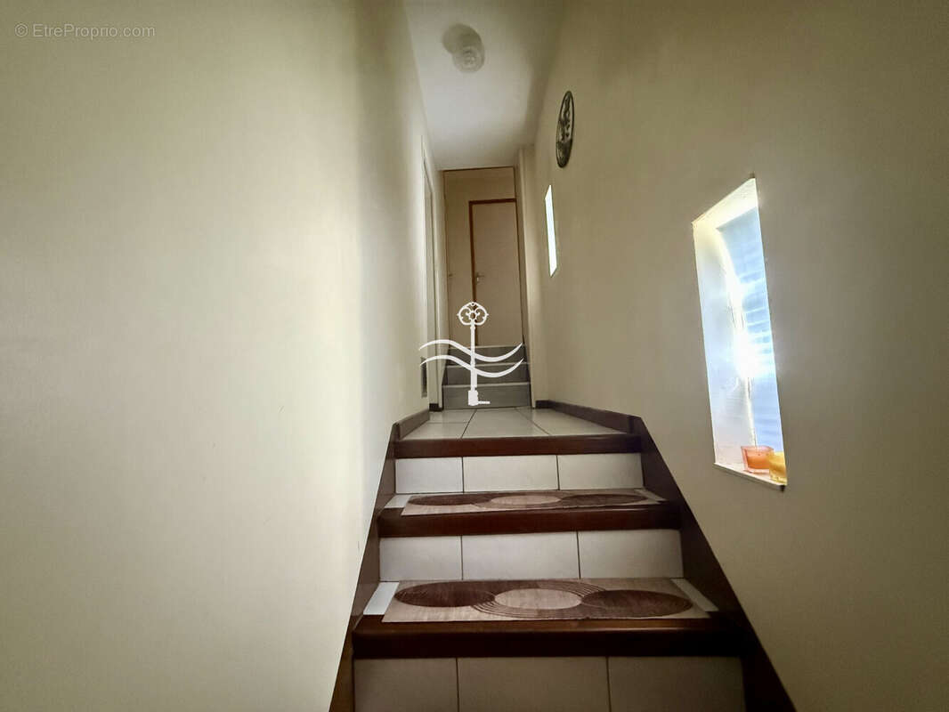 Maison 93 m² à Ouffieres  - photo 7
