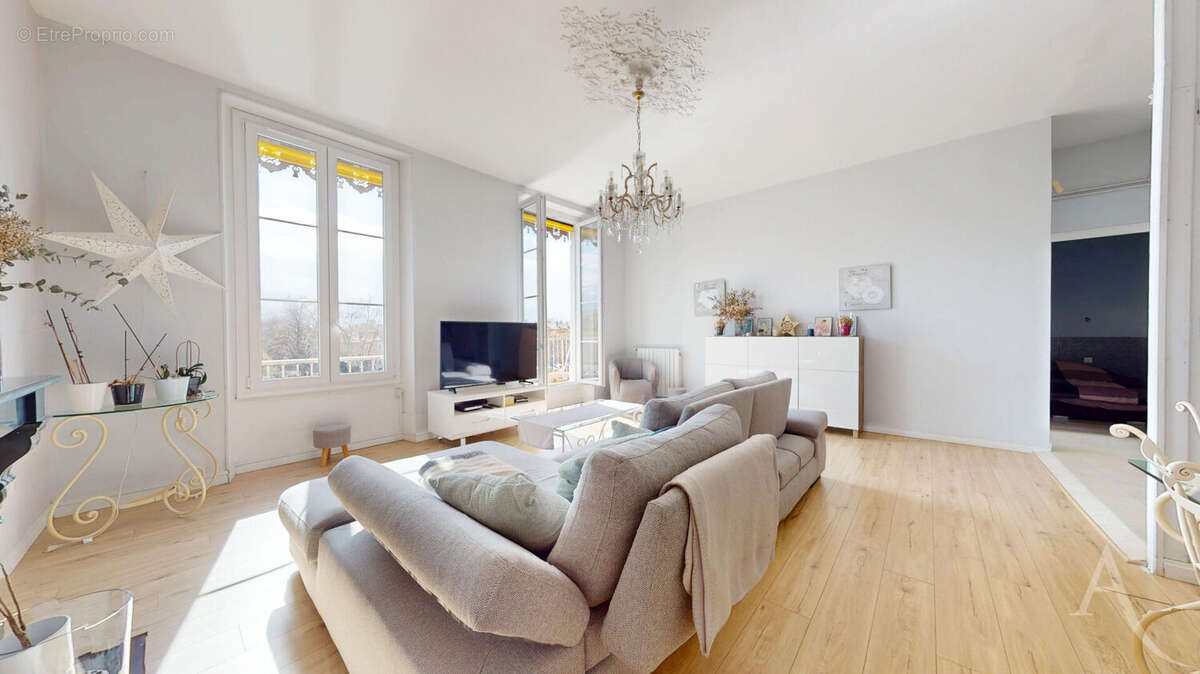 Appartement Grenoble 4 pièce(s) 118.57 m2 - photo 4